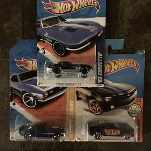 3 Hot Wheels ( un - opened )